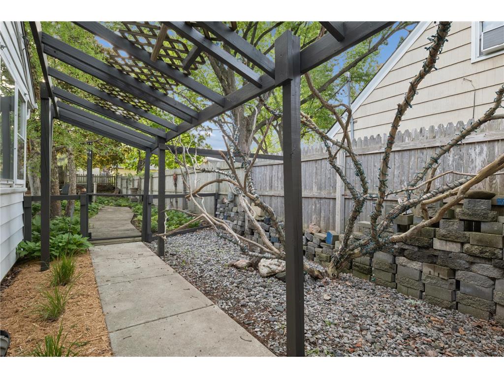5929 Queen Avenue S Minneapolis MN 55410 7011328 image6