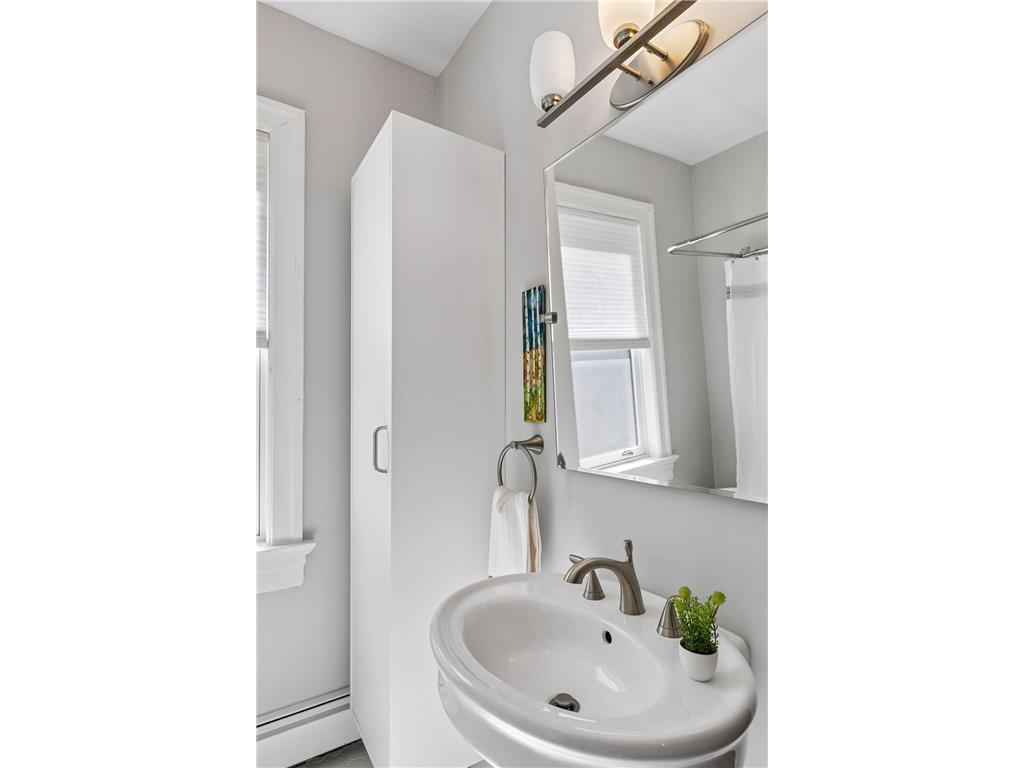 593 Laurel Avenue #3E Saint Paul MN 55102 7081748 image20