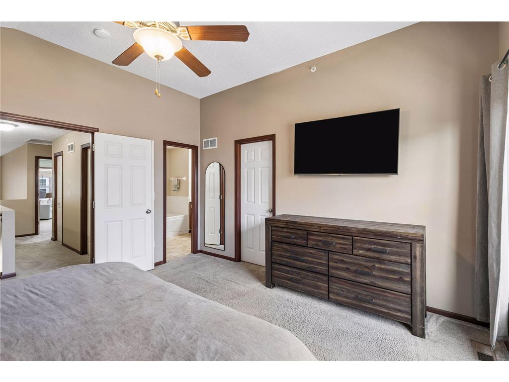 593 Stonewood Way Burnsville MN 55306 7075196 image17