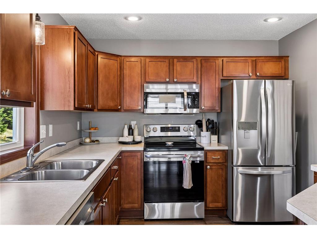 593 Stonewood Way Burnsville MN 55306 7075196 image7