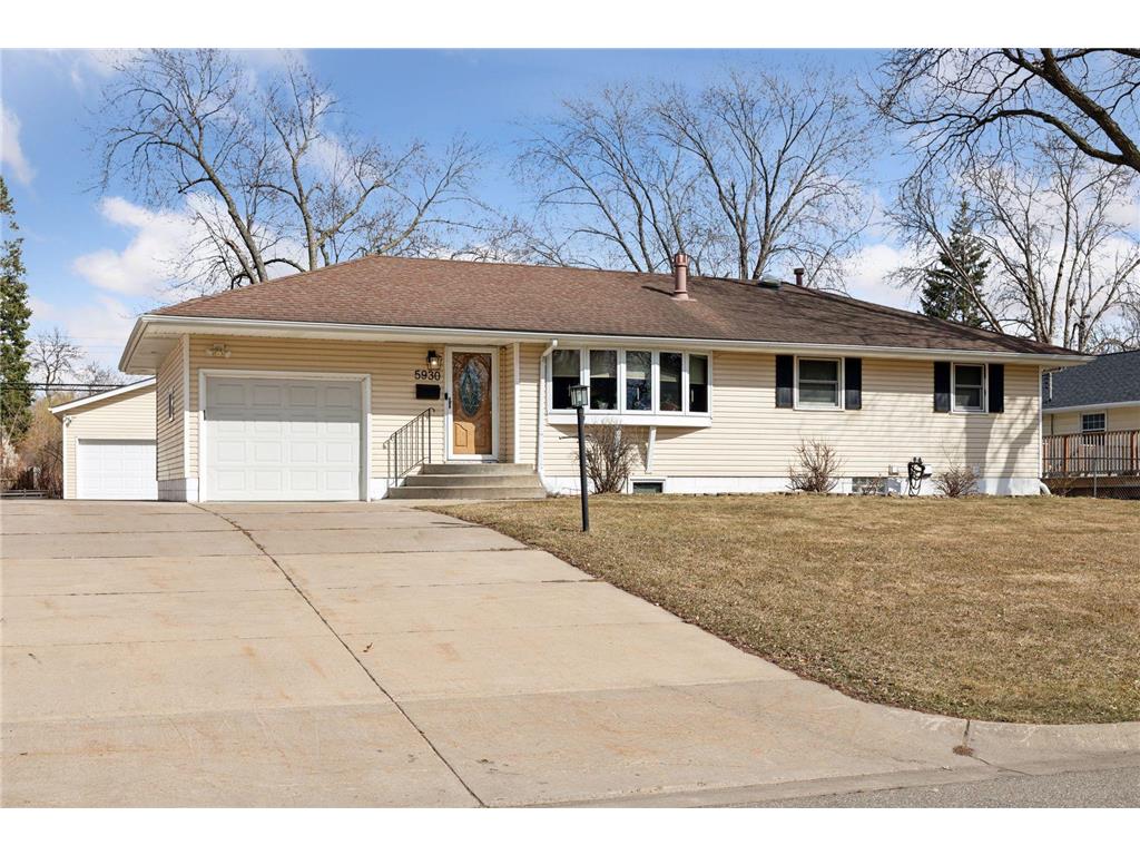 5930 June Avenue N Brooklyn Center MN 55429 6515777 image1