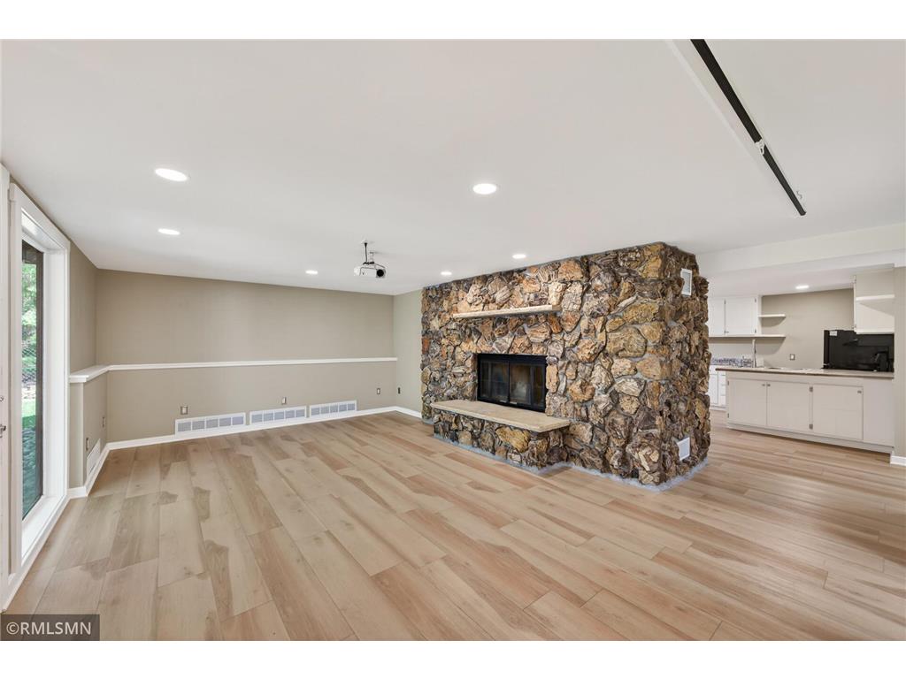 5931 Hobe Lane White Bear Twp MN 55110 - Bald Eagle 7075171 image35