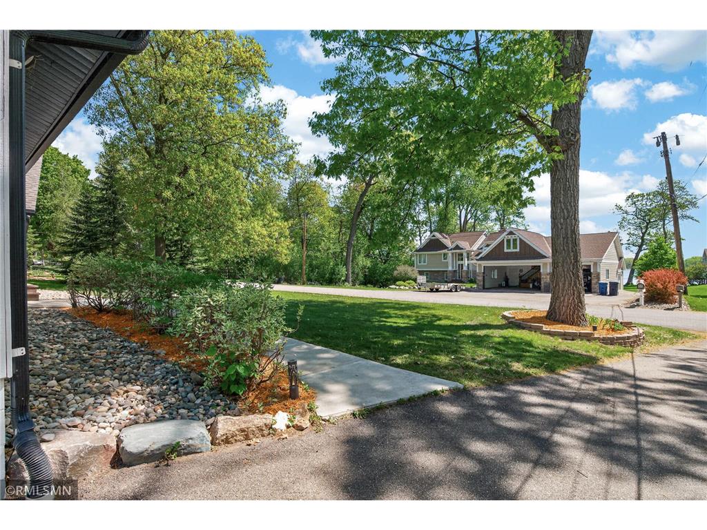 5931 Hobe Lane White Bear Twp MN 55110 - Bald Eagle 7075171 image9