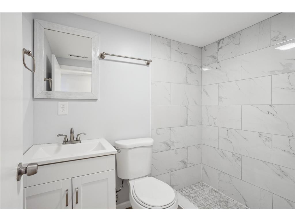 5932 Admiral Lane N Brooklyn Center MN 55429 6816070 image15