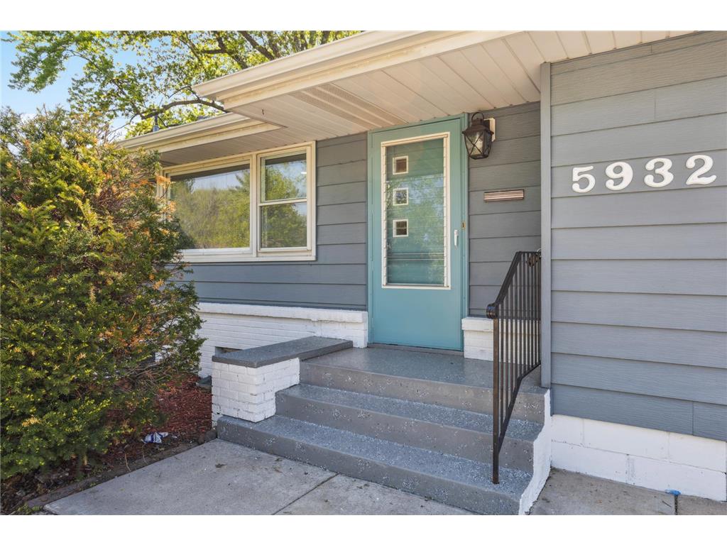 5932 Admiral Lane N Brooklyn Center MN 55429 6816070 image3