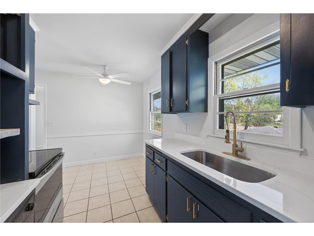 5932 Perry Avenue N Crystal MN 55429 7072362 image15