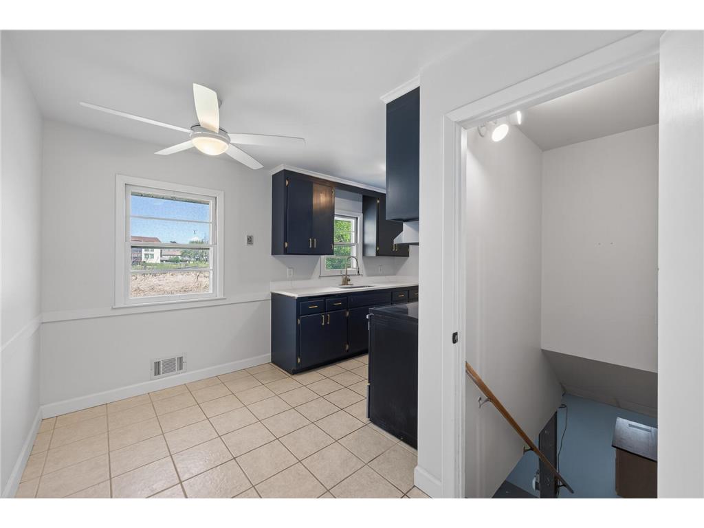 5932 Perry Avenue N Crystal MN 55429 7072362 image17