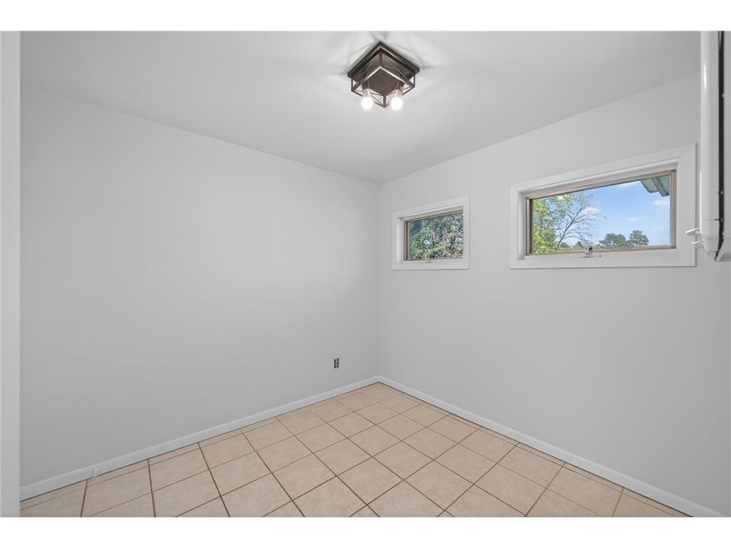 5932 Perry Avenue N Crystal MN 55429 7072362 image19