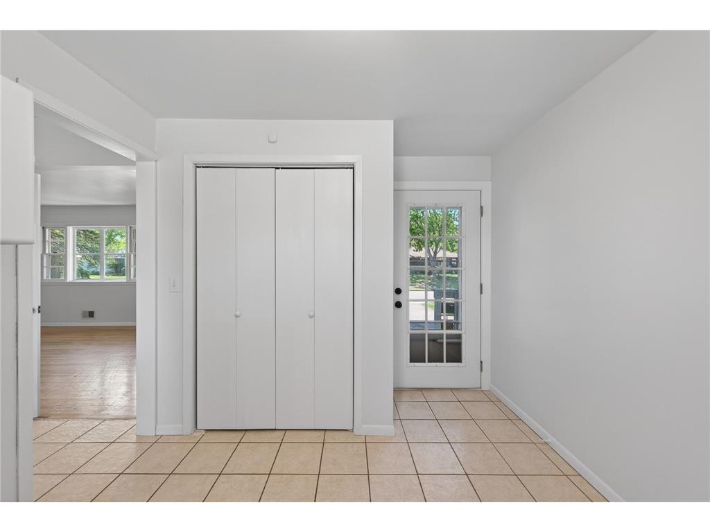 5932 Perry Avenue N Crystal MN 55429 7072362 image20