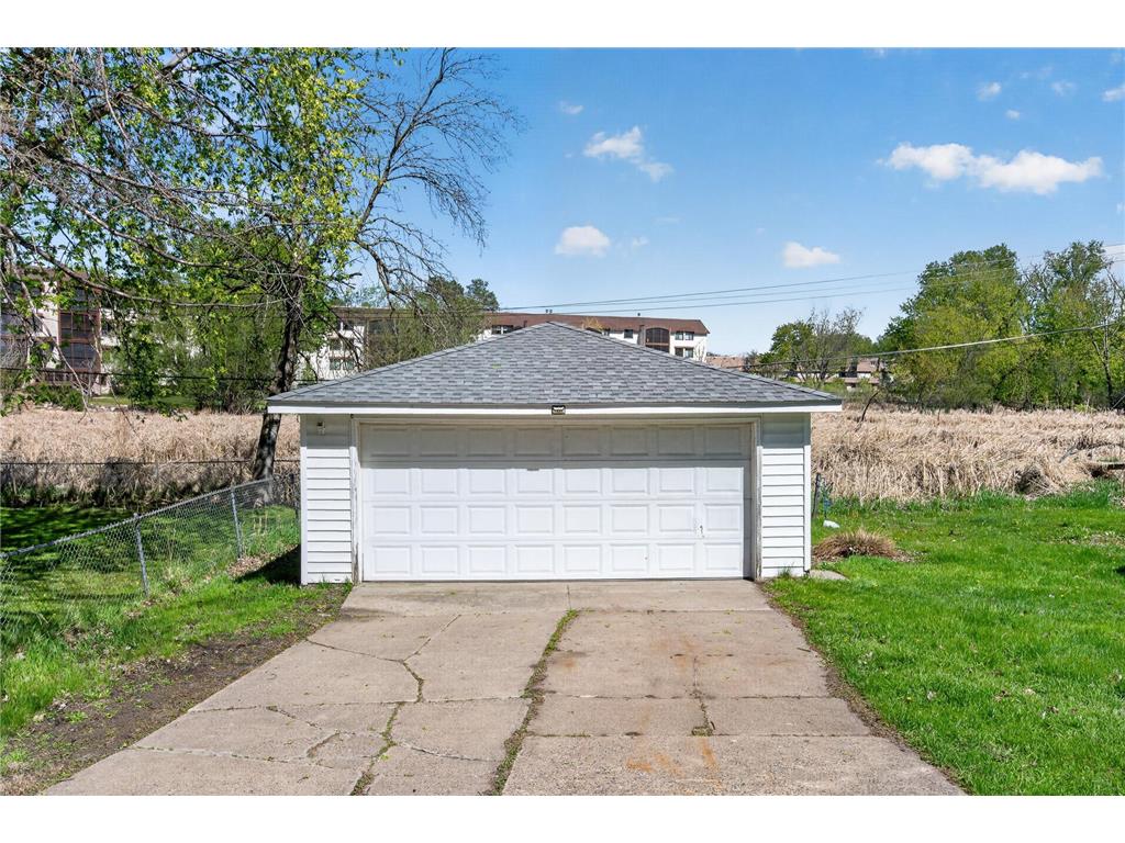 5932 Perry Avenue N Crystal MN 55429 7072362 image42