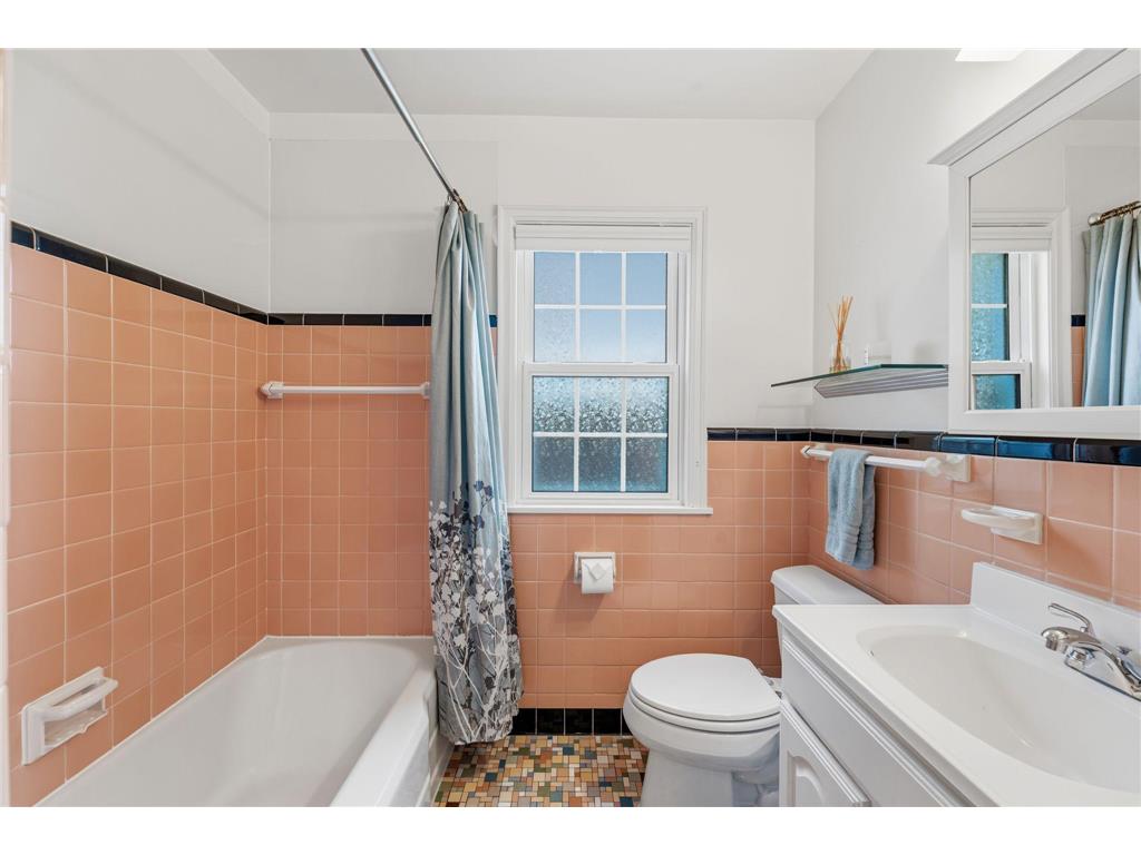 5933 Columbus Avenue Minneapolis MN 55417 7090073 image10