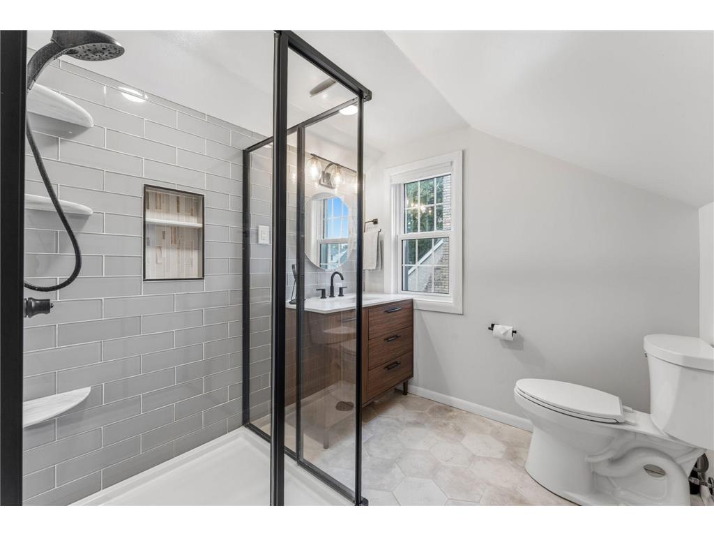 5933 Columbus Avenue Minneapolis MN 55417 7090073 image17