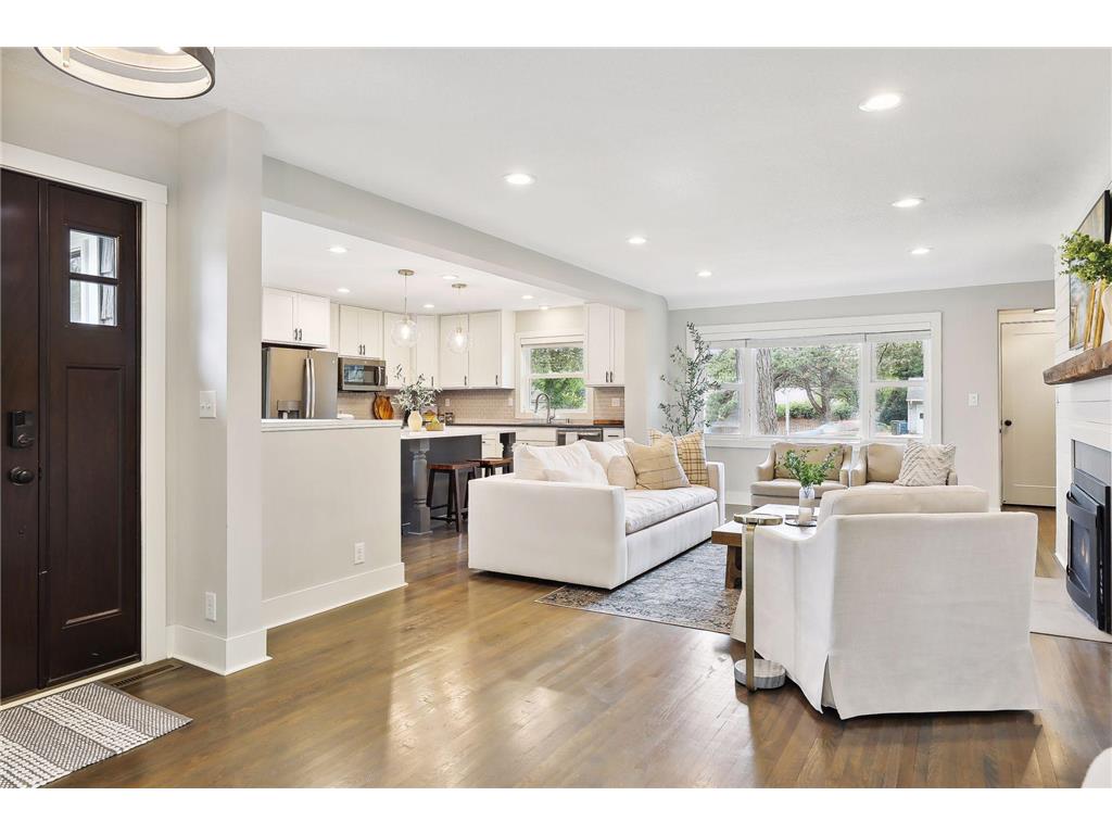 5933 France Avenue S Edina MN 55410 6381127 image1