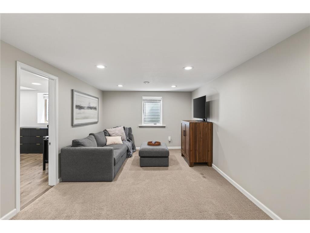 5933 York Avenue S Edina MN 55410 7088595 image19