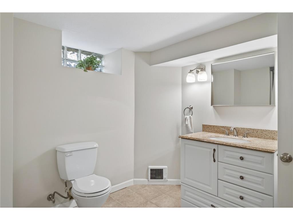 5933 York Avenue S Edina MN 55410 7088595 image24