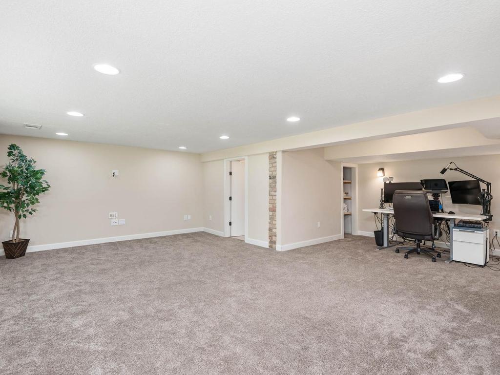 5936 Woodland Circle Minnetonka MN 55345 7104046 image20