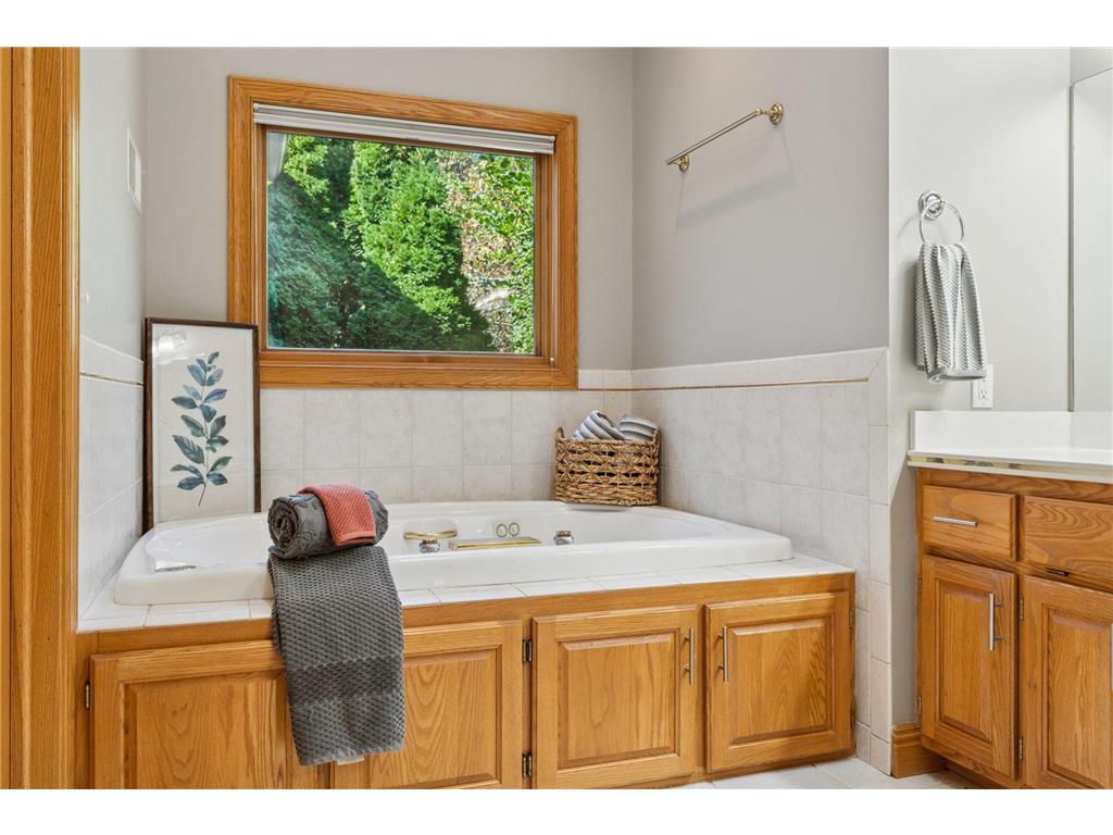 5938 Burke Trail Inver Grove Heights MN 55076 6813436 image18