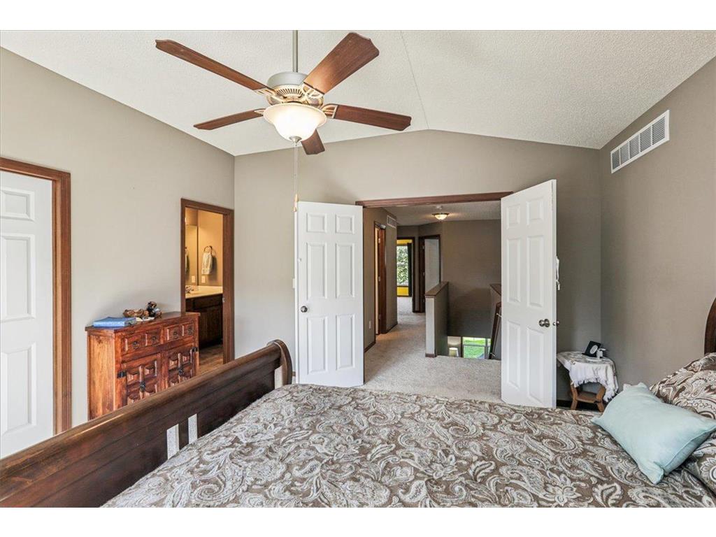 594 Stonewood Lane Burnsville MN 55306 6781832 image20