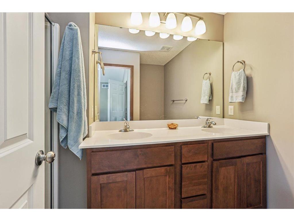 594 Stonewood Lane Burnsville MN 55306 6781832 image21