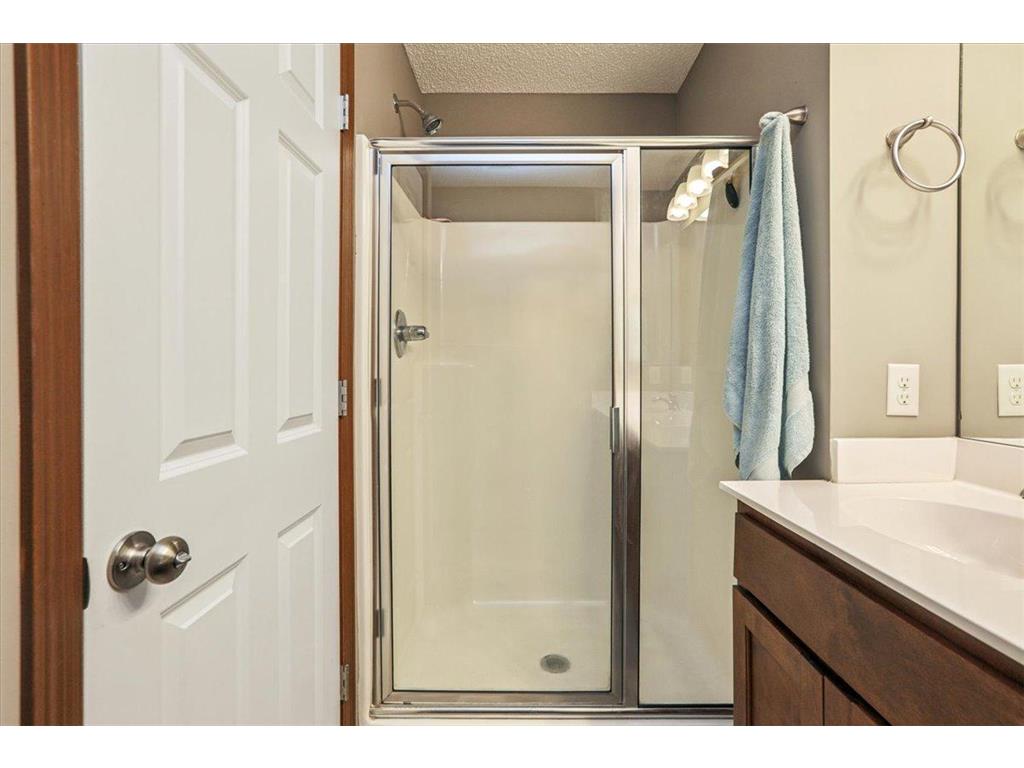 594 Stonewood Lane Burnsville MN 55306 6781832 image22