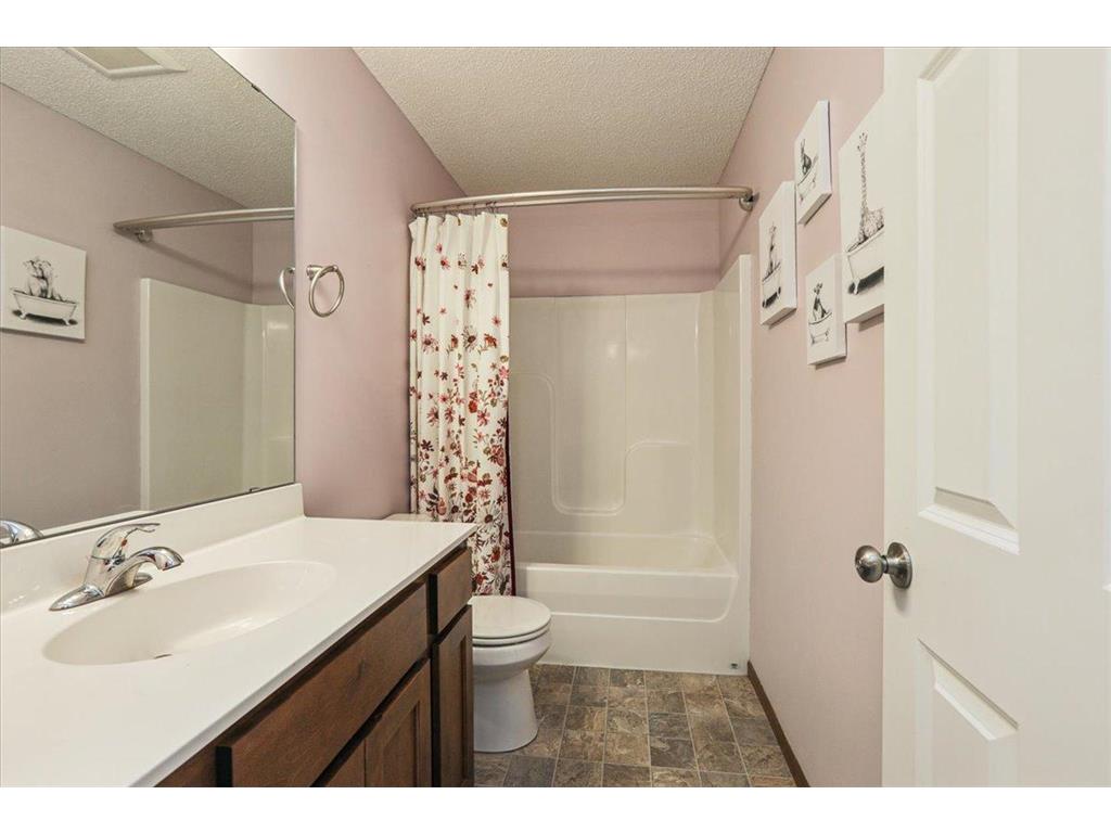 594 Stonewood Lane Burnsville MN 55306 6781832 image23