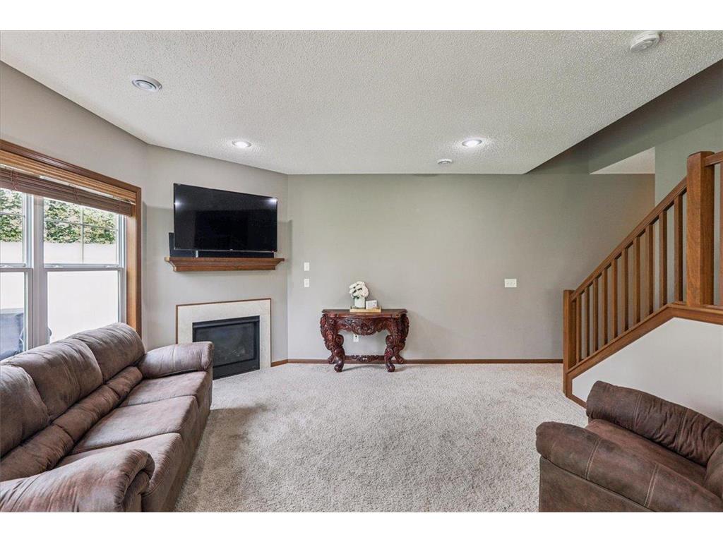 594 Stonewood Lane Burnsville MN 55306 6781832 image8