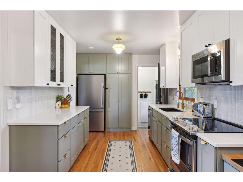 5940 7th Street NE Fridley MN 55432 6608860 image1