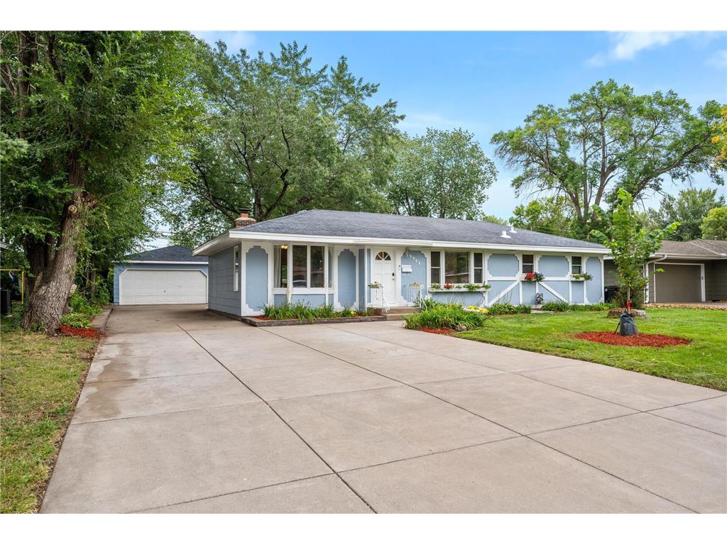 5941 6th Street NE Fridley MN 55432 6428866 image1