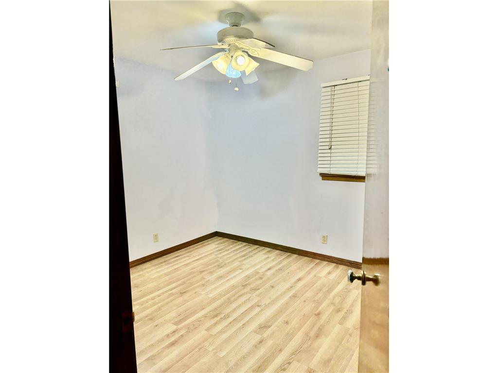 5942 Zenith Avenue N Brooklyn Center MN 55429 6816227 image6