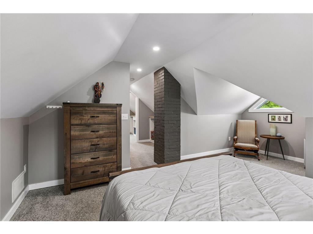 5945 Russell Avenue S Minneapolis MN 55410 7083122 image25
