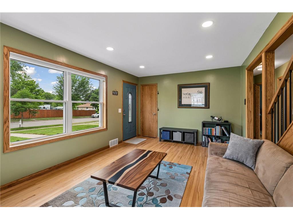 5945 Russell Avenue S Minneapolis MN 55410 7083122 image6