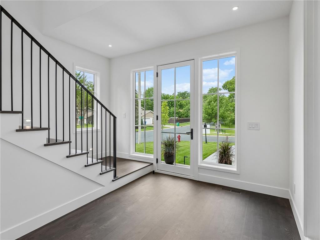 5945 Saint Johns Avenue Edina MN 55424 7090289 image6