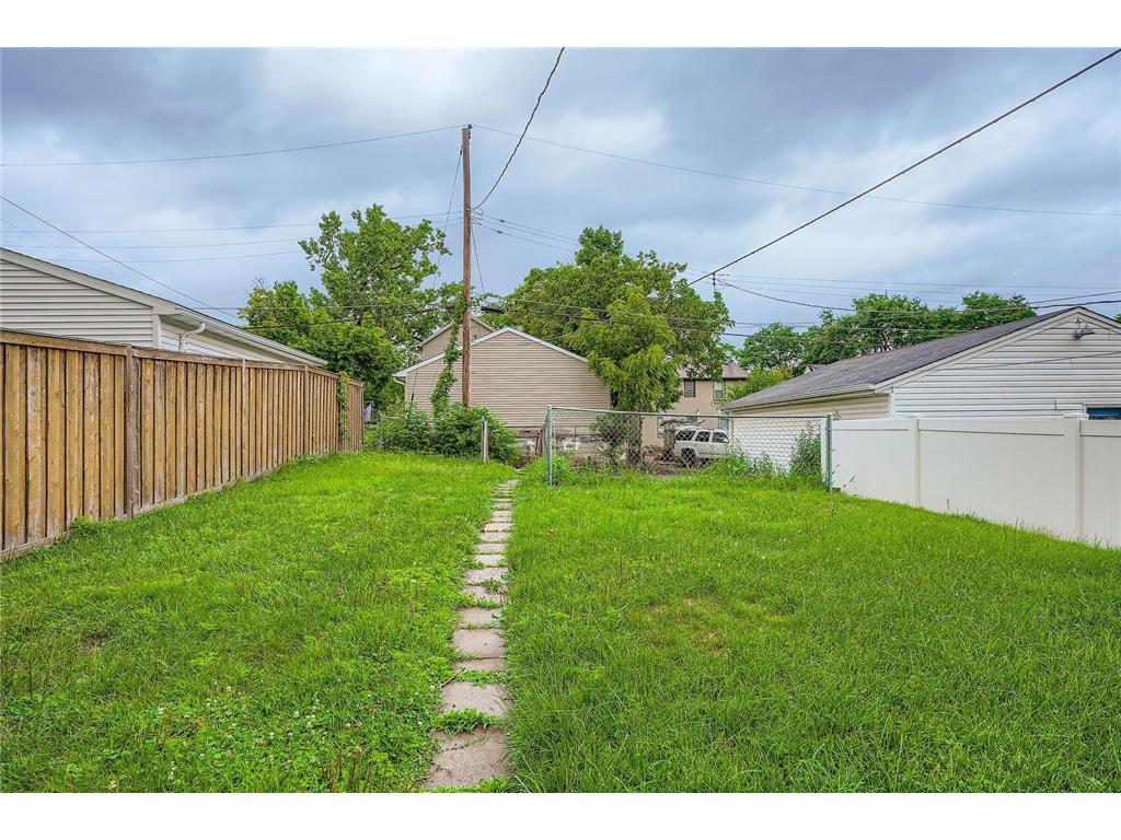 595 Hawthorne Ave Avenue E Saint Paul MN 55130 6810641 image14