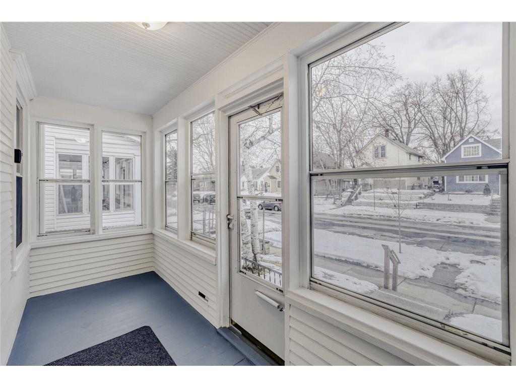 595 Hawthorne Ave Avenue E Saint Paul MN 55130 6810641 image2