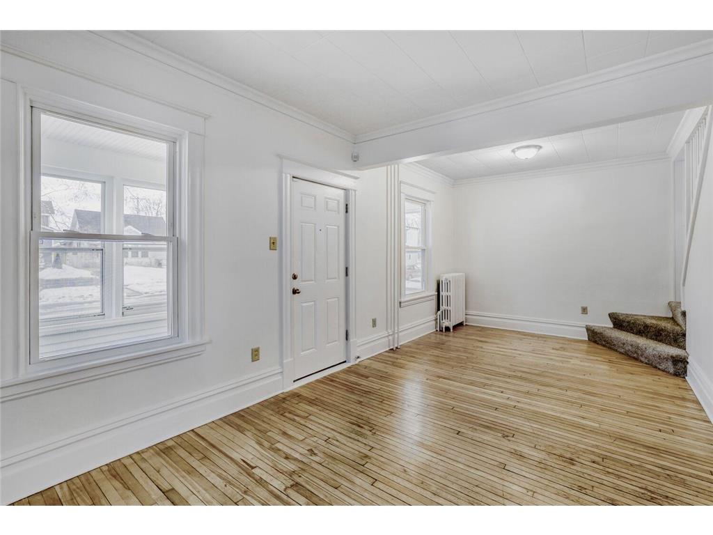 595 Hawthorne Ave Avenue E Saint Paul MN 55130 6810641 image3