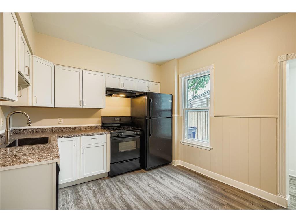 595 Hawthorne Ave Avenue E Saint Paul MN 55130 6810641 image7