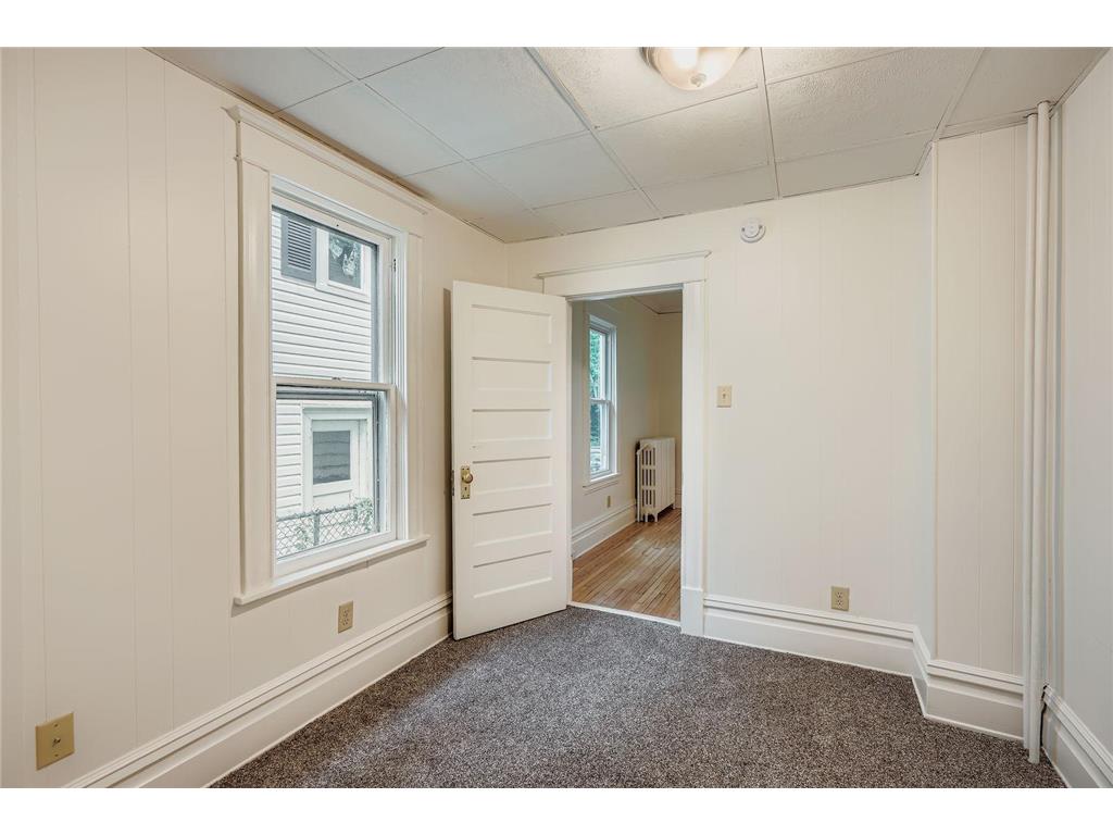 595 Hawthorne Ave Avenue E Saint Paul MN 55130 6810641 image8