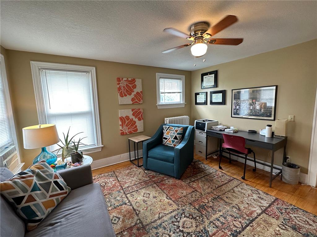595 Selby Avenue Saint Paul MN 55102 7028812 image4