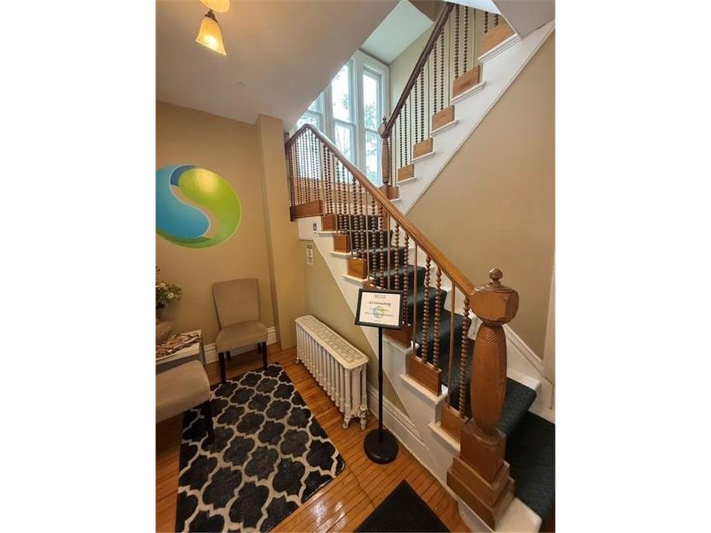 595 Selby Avenue Saint Paul MN 55102 7028812 image8