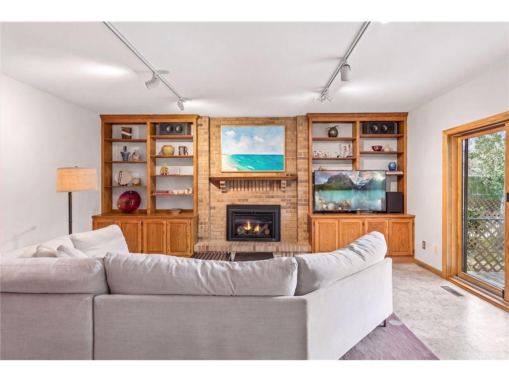 5950 Churchill Street Shoreview MN 55126 7074897 image11