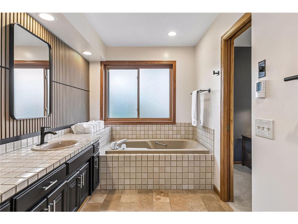 5950 Churchill Street Shoreview MN 55126 7074897 image28