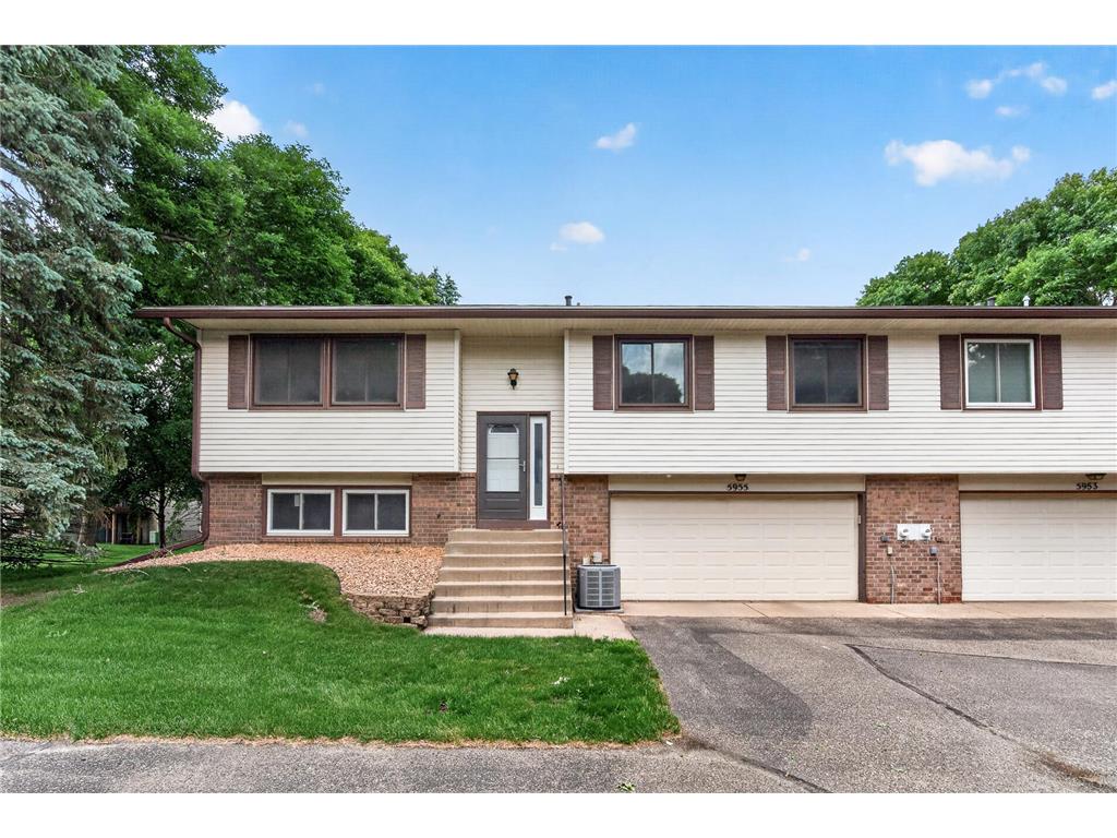 5955 Fernwood Street Shoreview MN 55126 7088844 image1