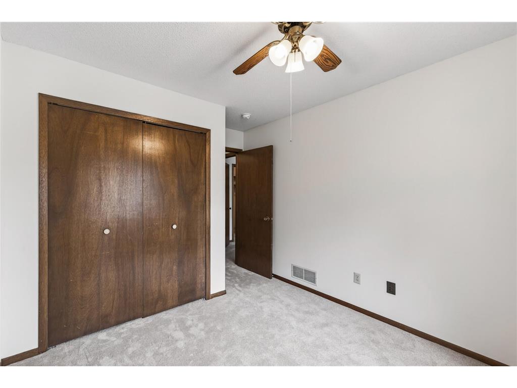 5955 Fernwood Street Shoreview MN 55126 7088844 image16