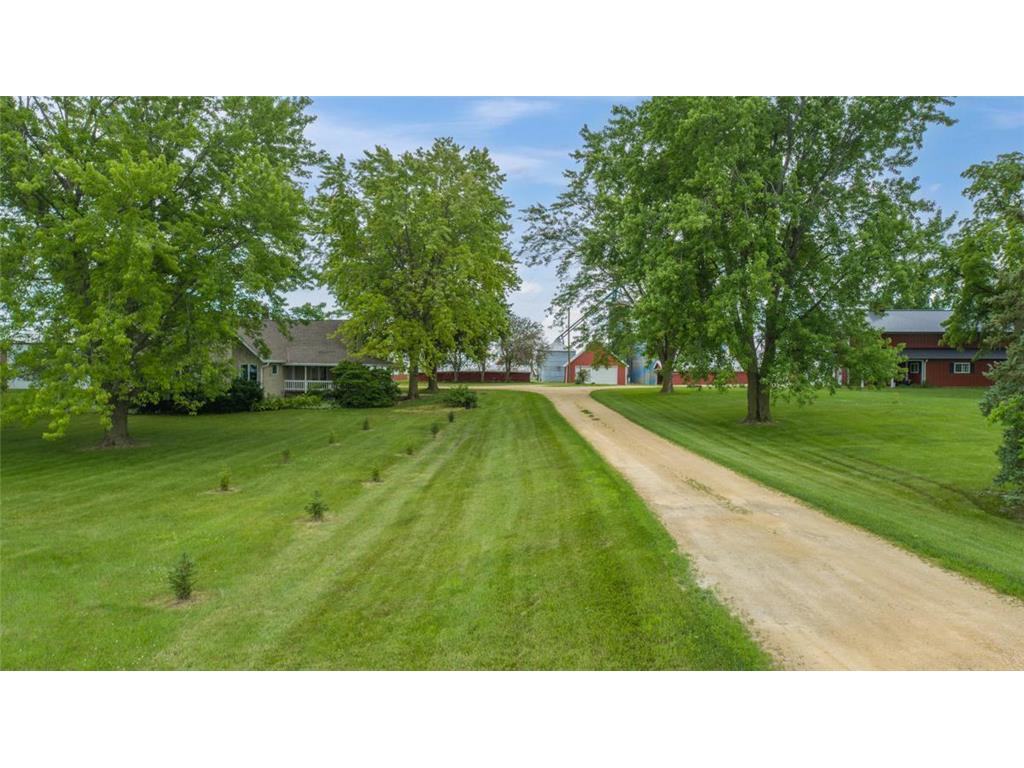 59597 185 Street Decoria Twp MN 56001 6566035 image1