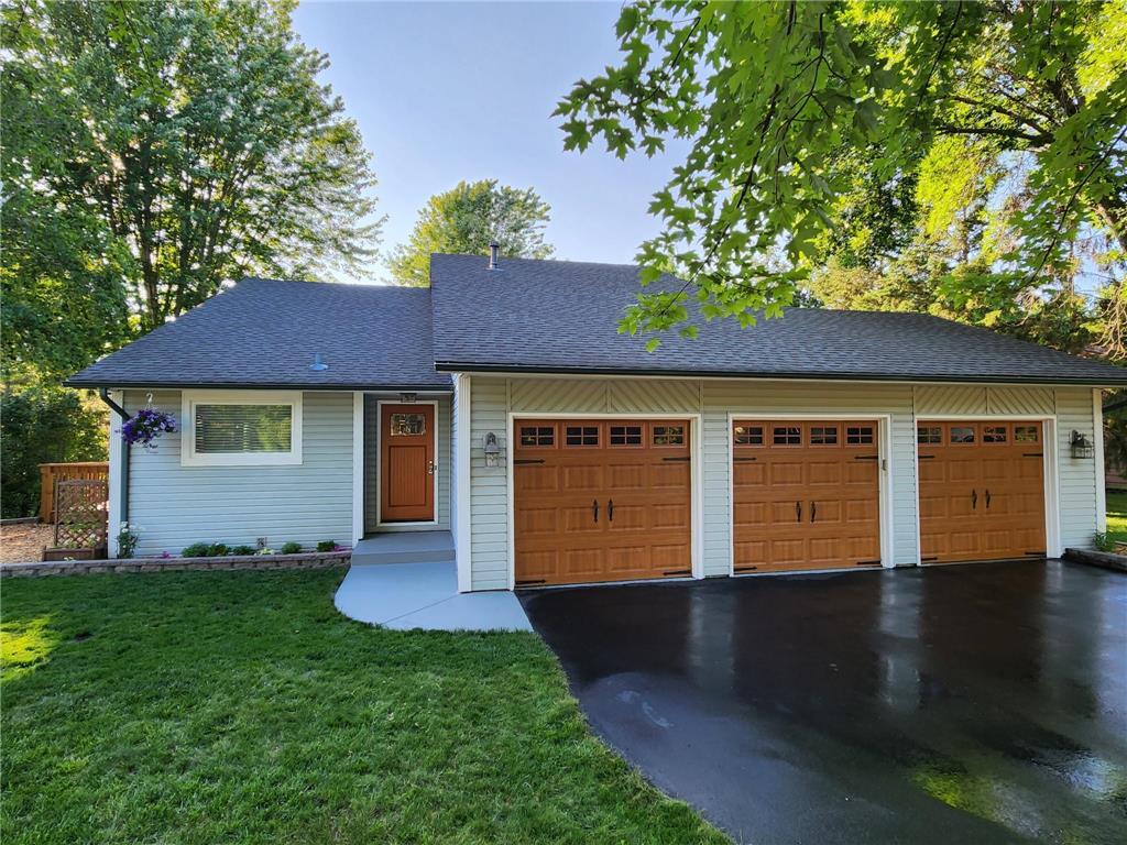 596 Dresden Drive, Chaska, MN, 55318 MLS 6390303 Edina Realty