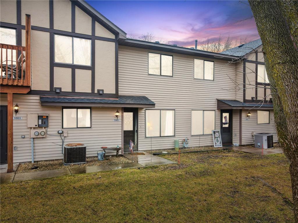 5963 Dellwood Avenue Shoreview MN 55126 6473616 image1