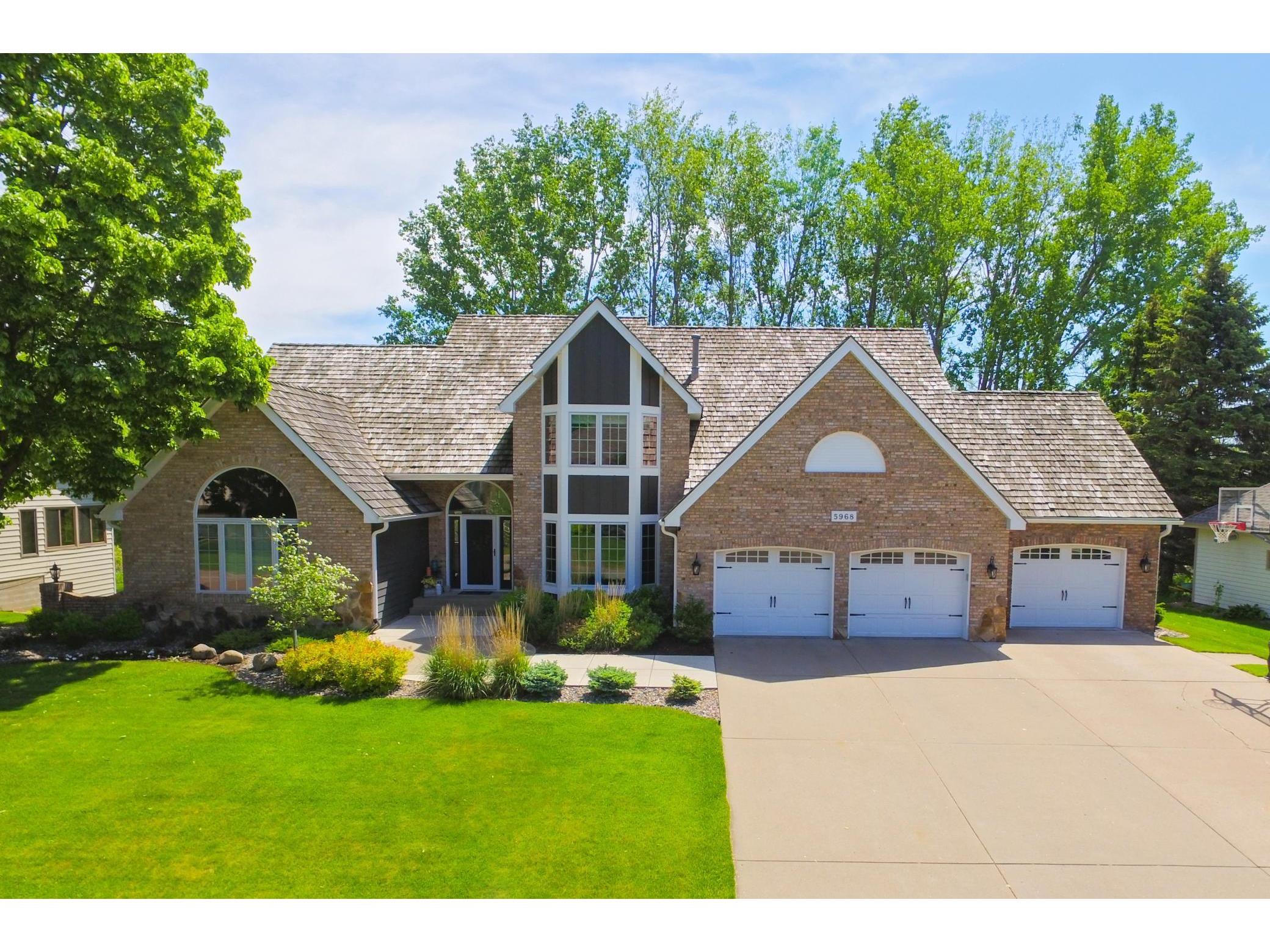 5968 Scenic Place, Shoreview, MN 55126 MLS 5759958 Edina Realty