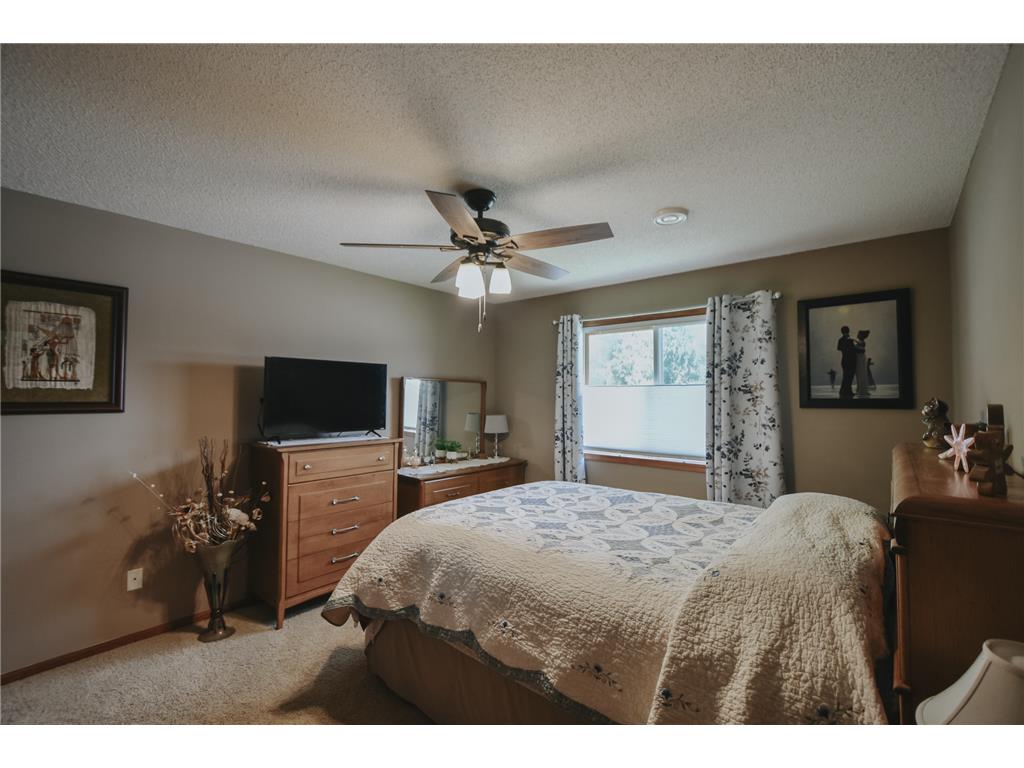 597 19th Street Zumbrota MN 55992 7094322 image17