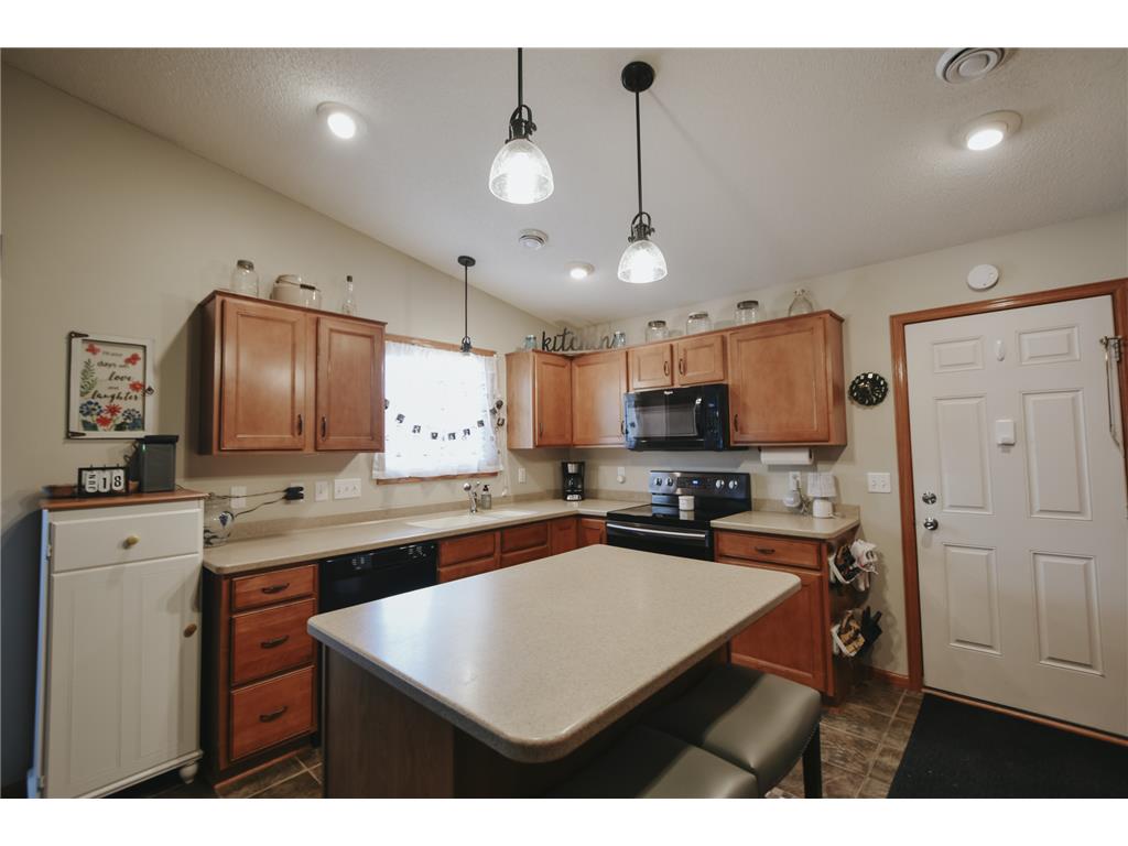 597 19th Street Zumbrota MN 55992 7094322 image4