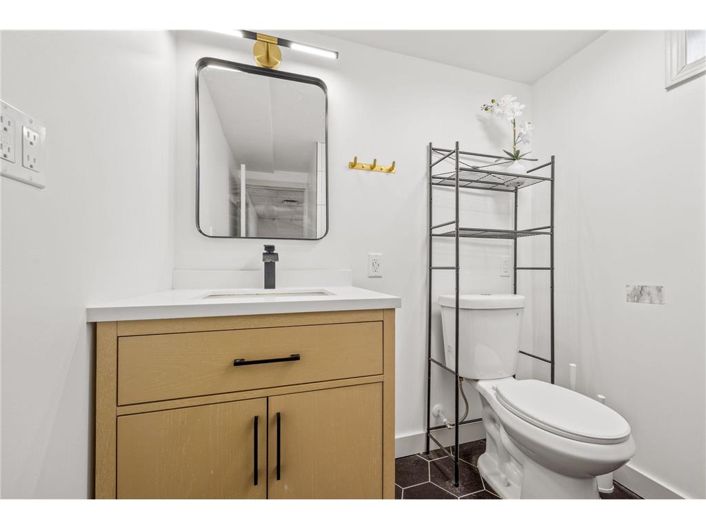 597 Flandrau Street Saint Paul MN 55106 7032174 image17